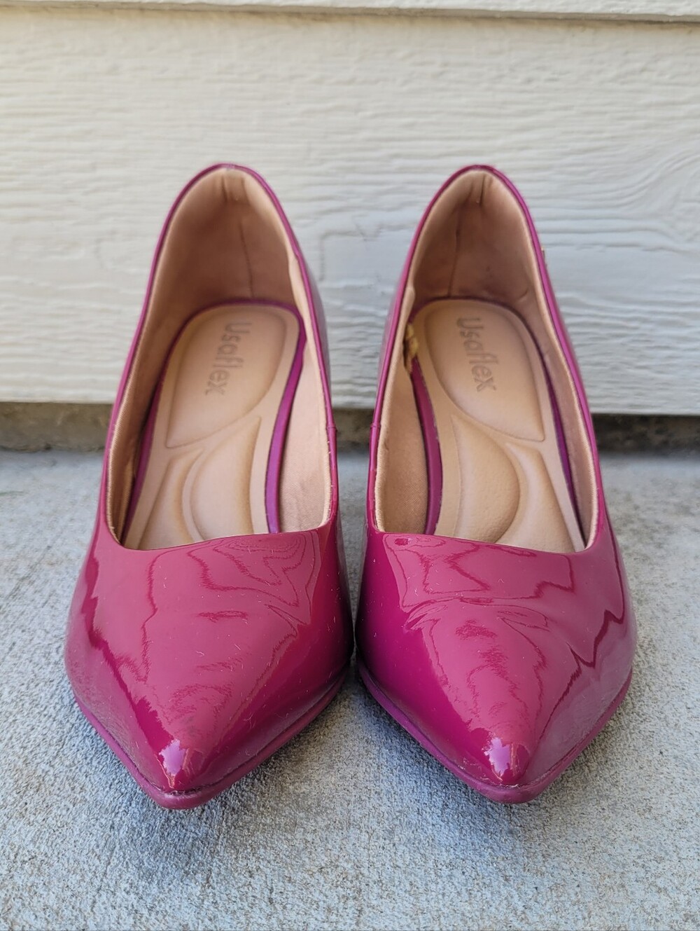 Usaflex Glossy Magenta Pink Pointed Toe Comfort Pumps - US Size 7